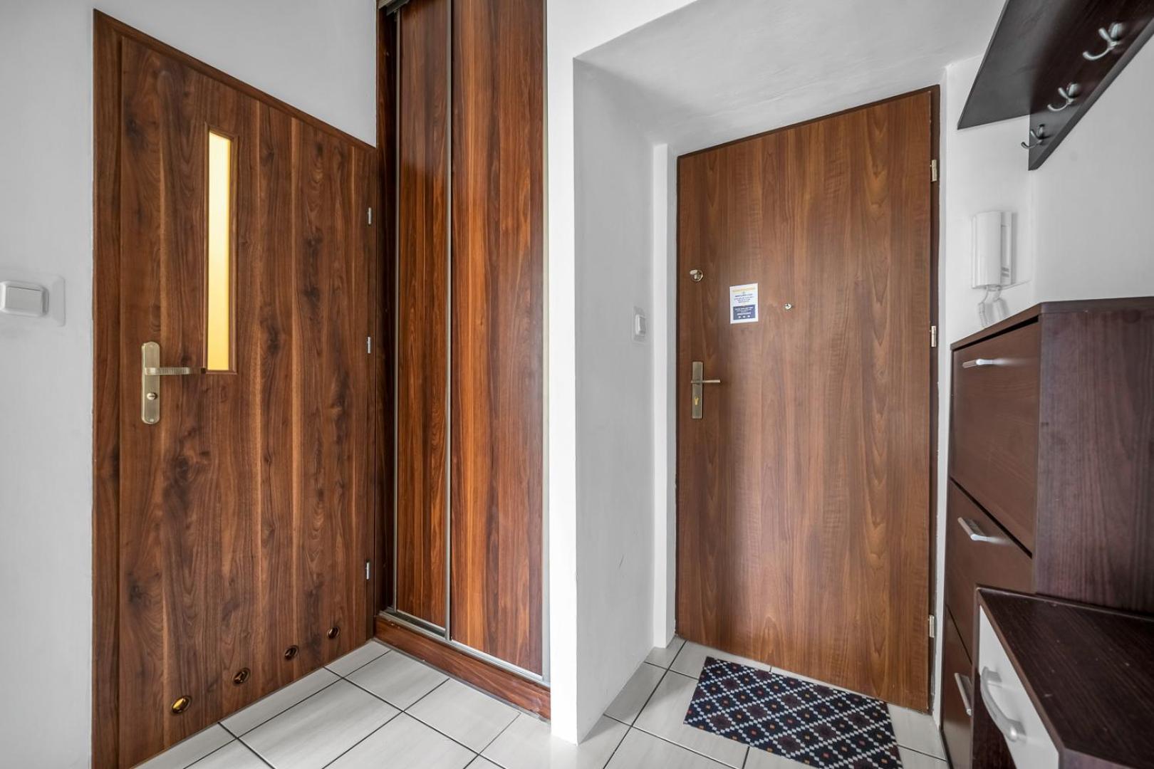 Comfort - Location, Metro Nearby - By Rentujemy Apartament *