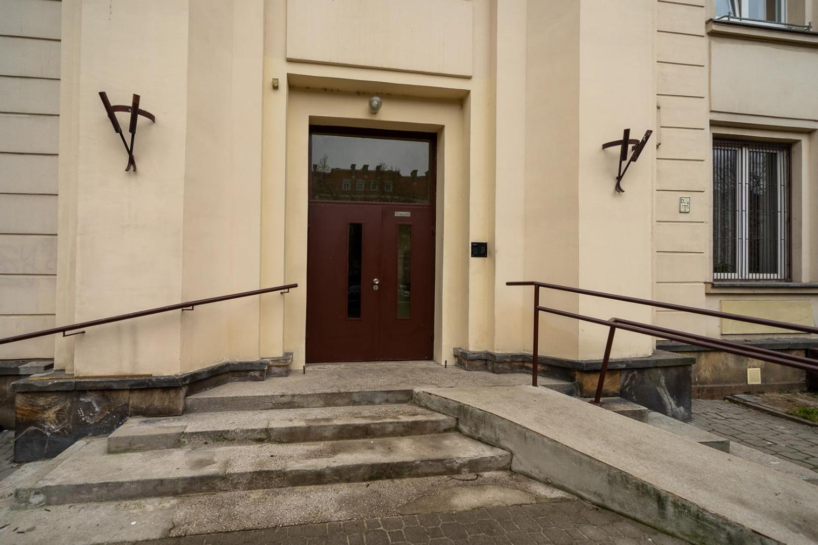 Apartament Comfort - Location, Metro Nearby - By Rentujemy *